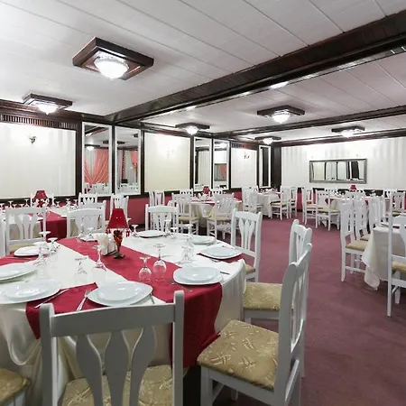 Complex Fazanaria Hotel